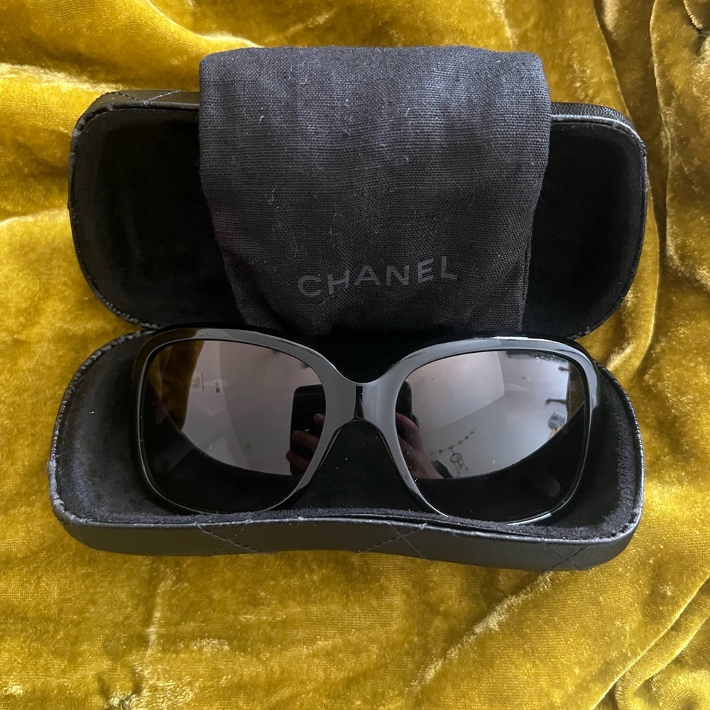 Chanel sunglasses with bows